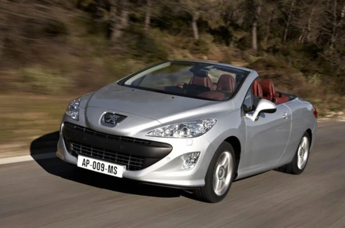 Peugeot 308 CC THP 200 CV (11)