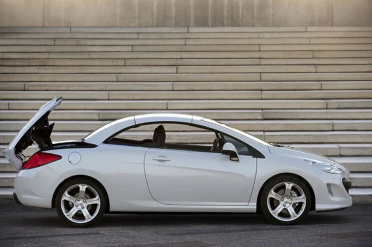 Peugeot 308 CC THP 200 CV (17)