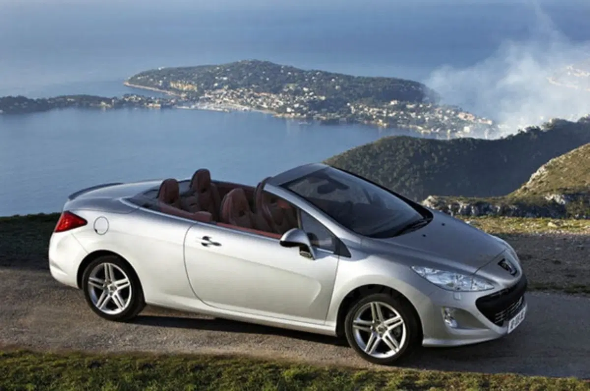 Peugeot 308 CC THP 200 CV (19)
