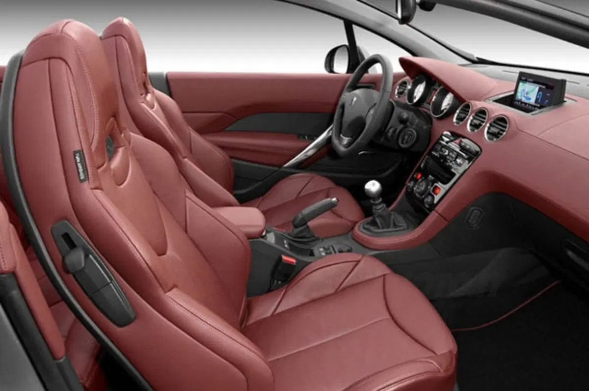 Peugeot 308 CC THP 200 CV (25)