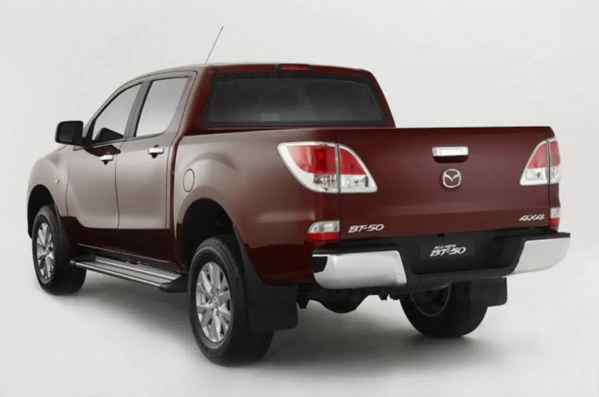 Mazda BT-50 (2)