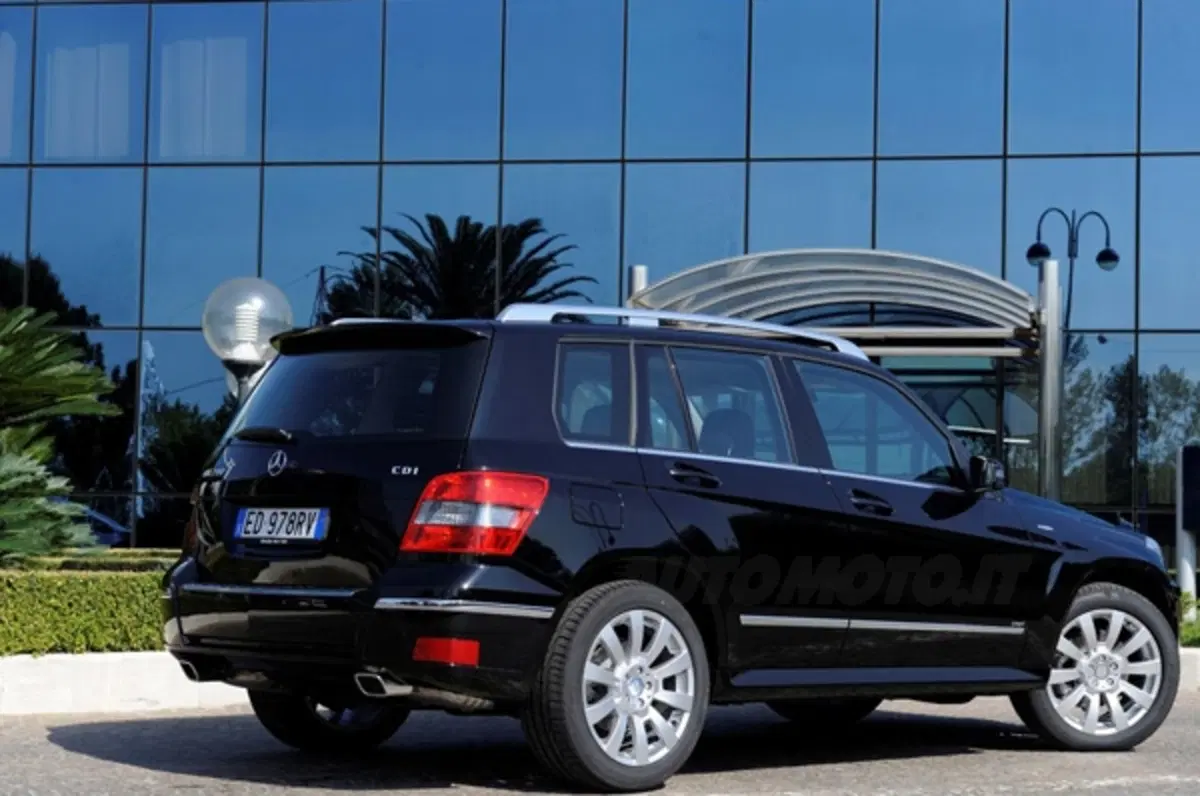 Mercedes GLK 2011: Sport e Premium (4)
