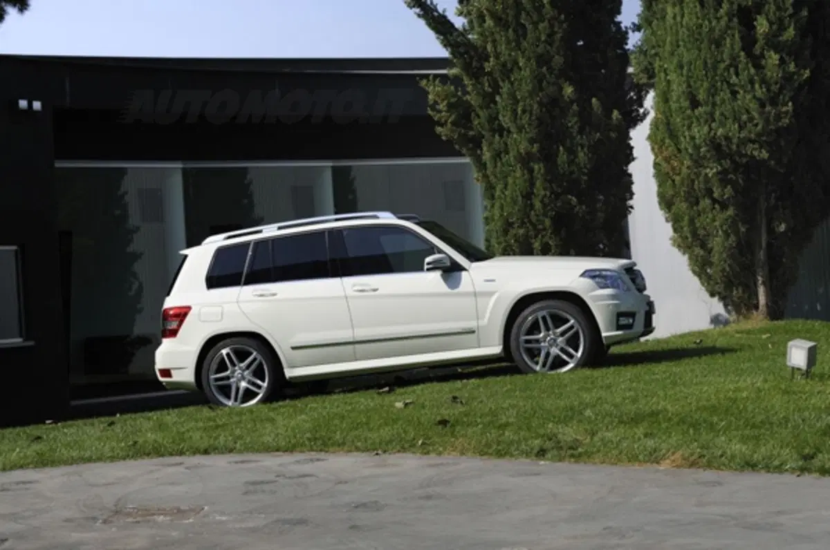 Mercedes GLK 2011: Sport e Premium (24)