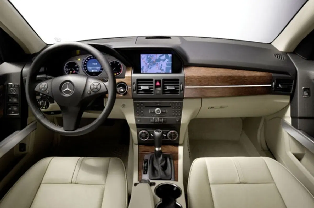 Mercedes GLK 2011: Sport e Premium (35)