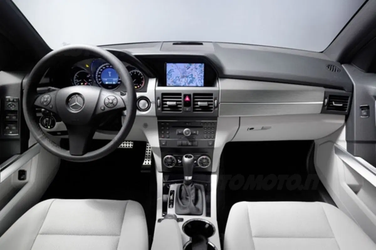 Mercedes GLK 2011: Sport e Premium (36)