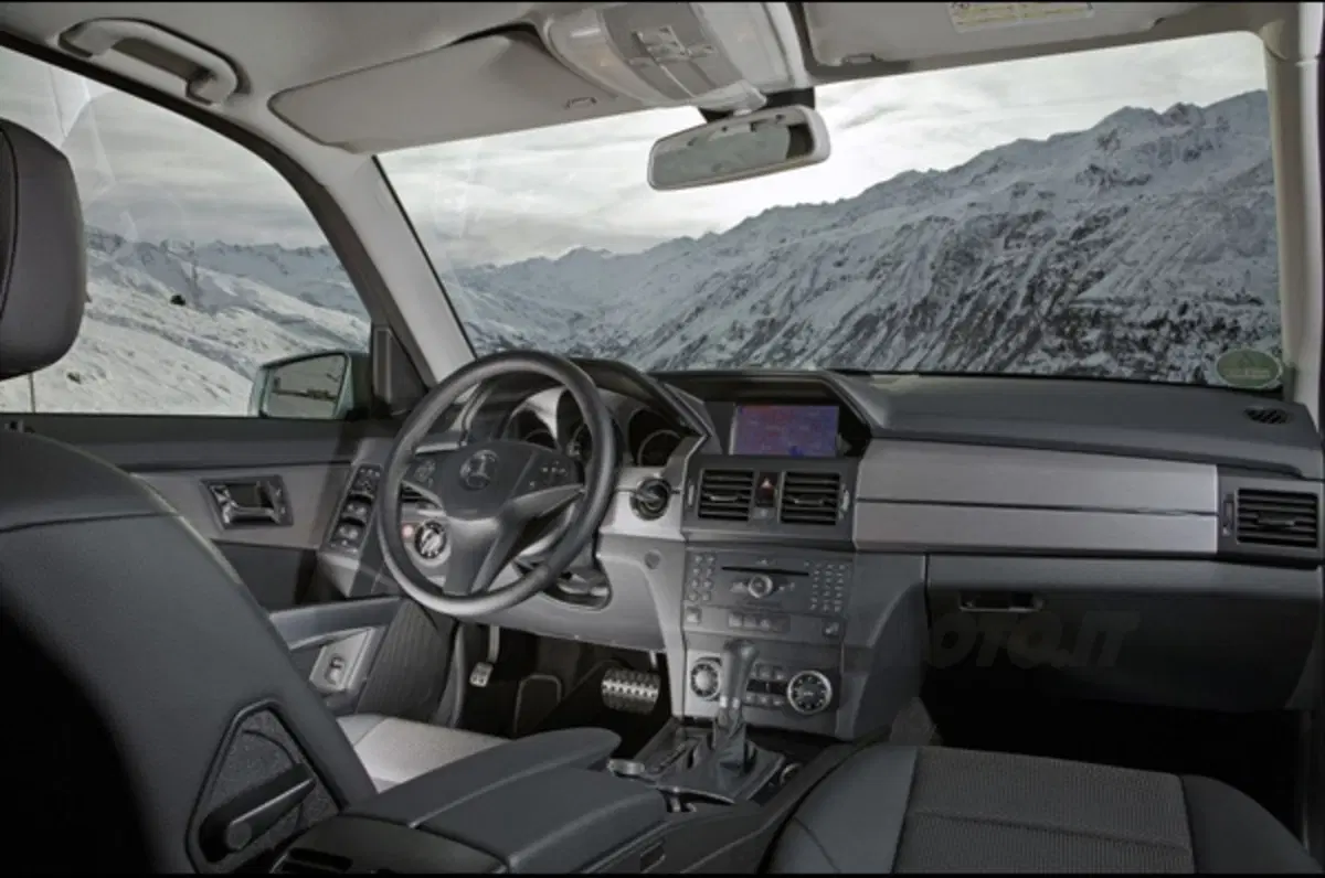 Mercedes GLK 2011: Sport e Premium (38)