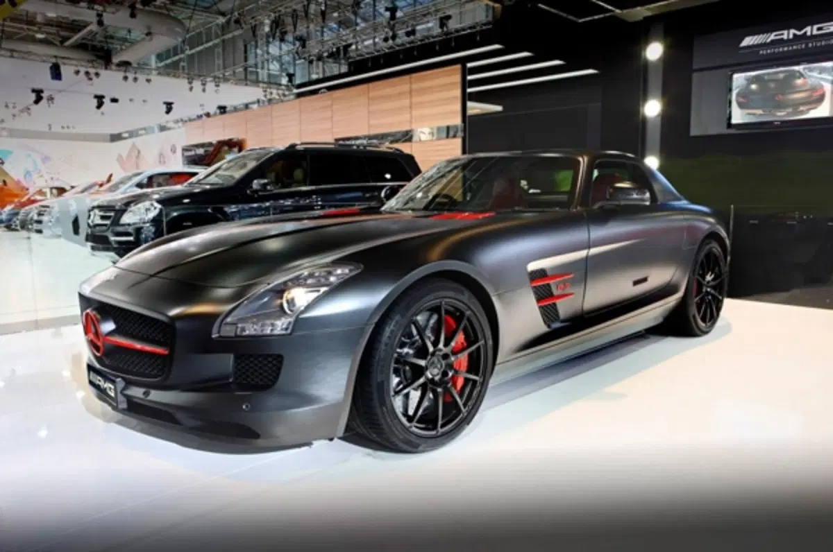 Mercedes SLS AMG Night Black (2)