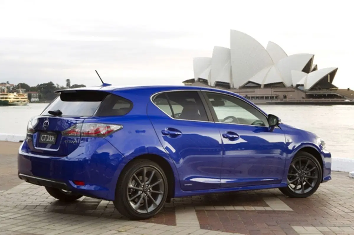 Lexus CT 200h F Sport (3)