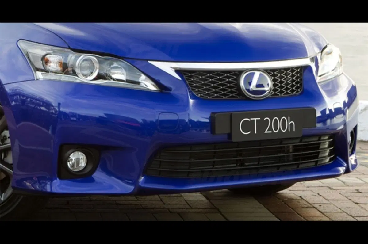 Lexus CT 200h F Sport (4)