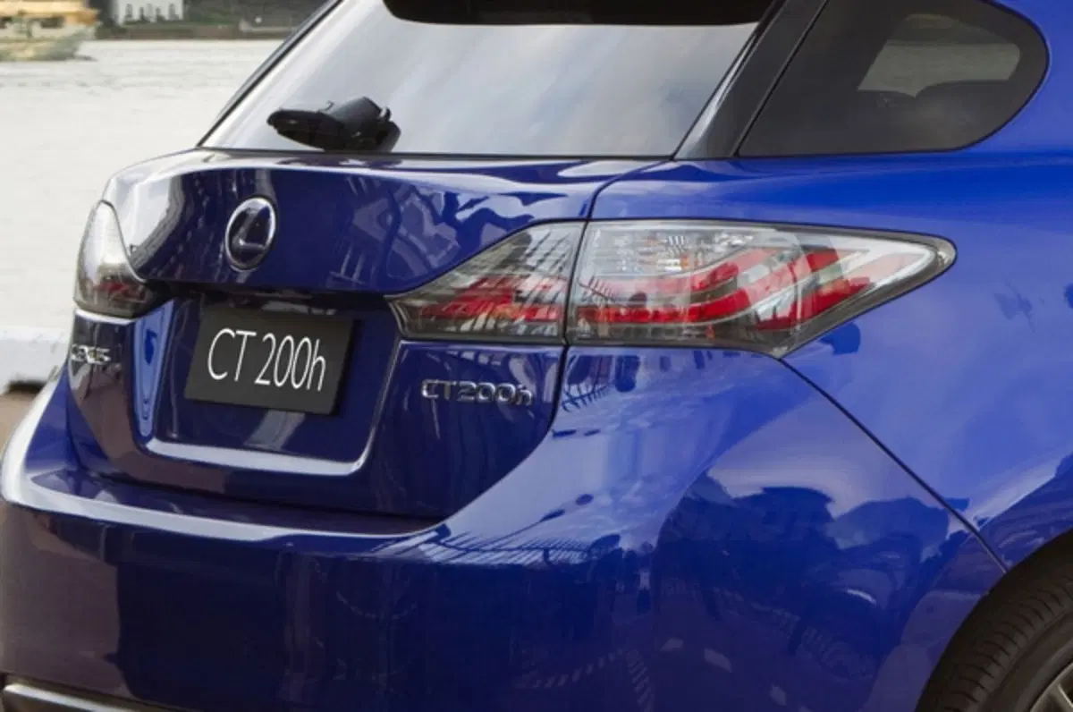 Lexus CT 200h F Sport (6)