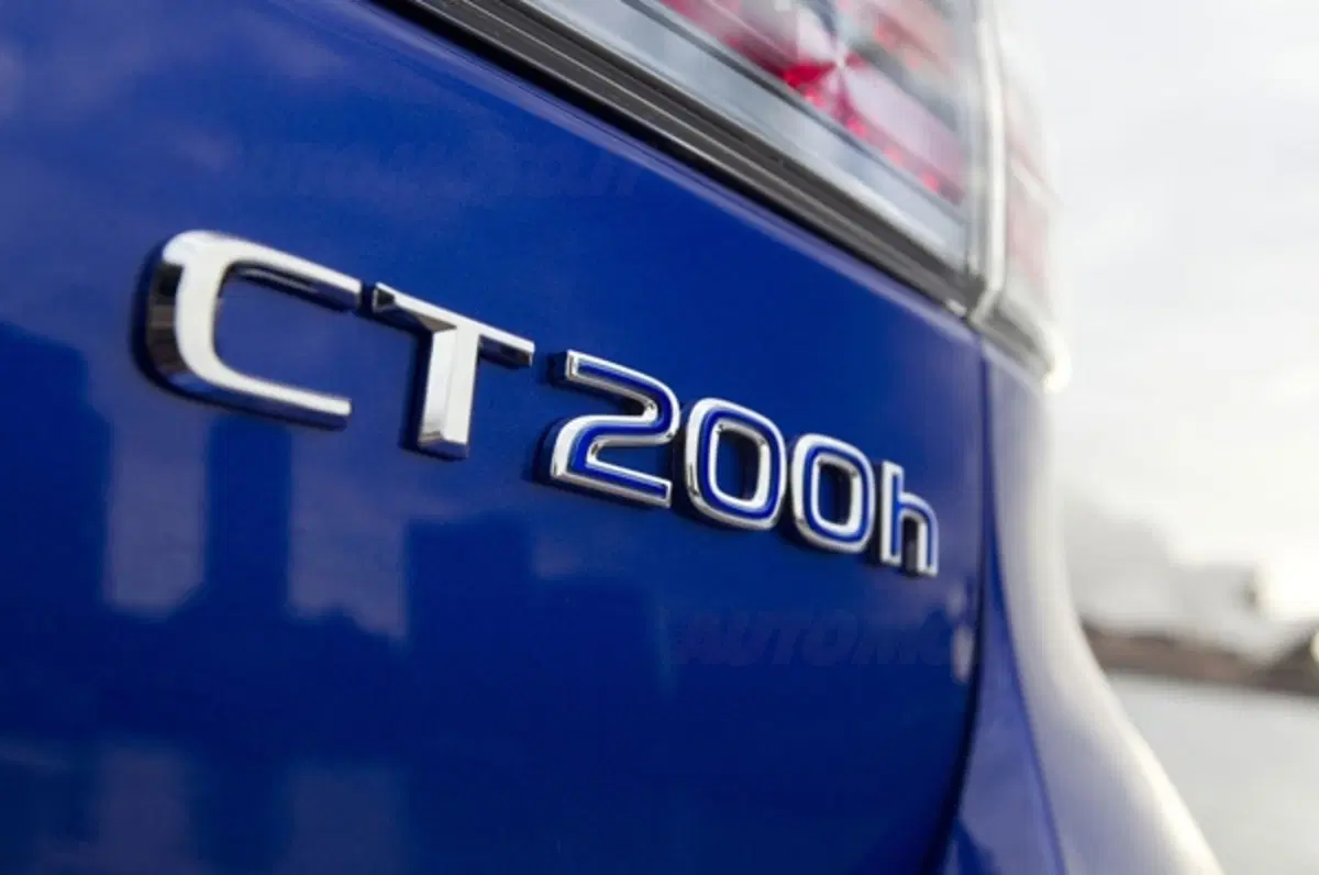Lexus CT 200h F Sport (7)
