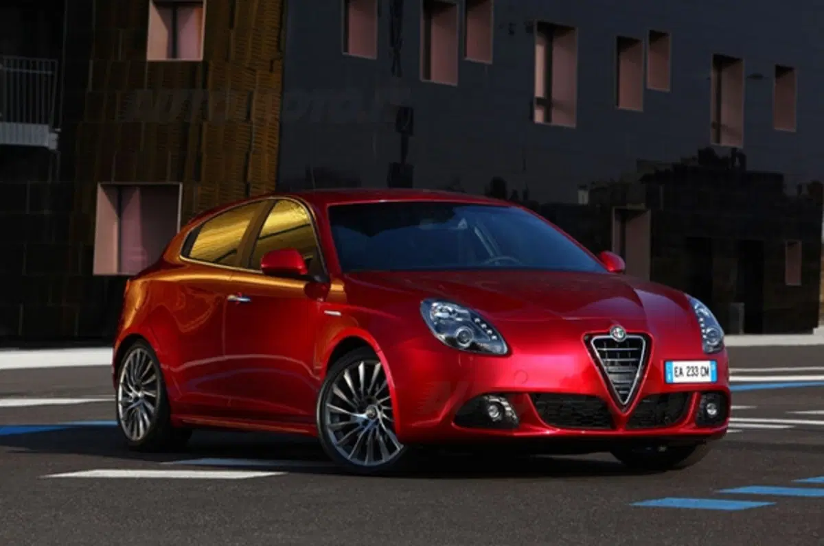 Alfa Romeo Giulietta è Auto Europa 2011 (8)
