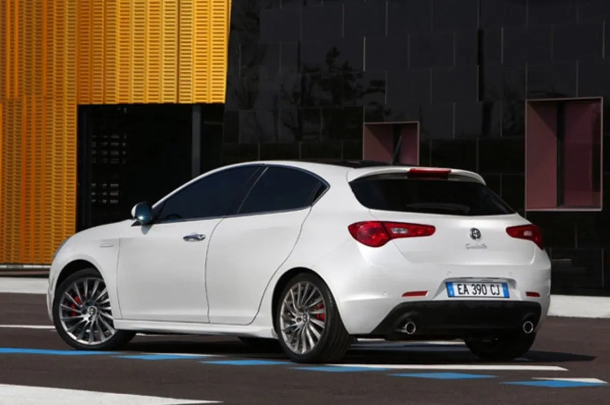 Alfa Romeo Giulietta è Auto Europa 2011 (10)