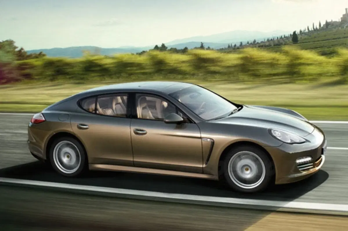 Porsche: ibrido ed un 4 cilindri nel futuro