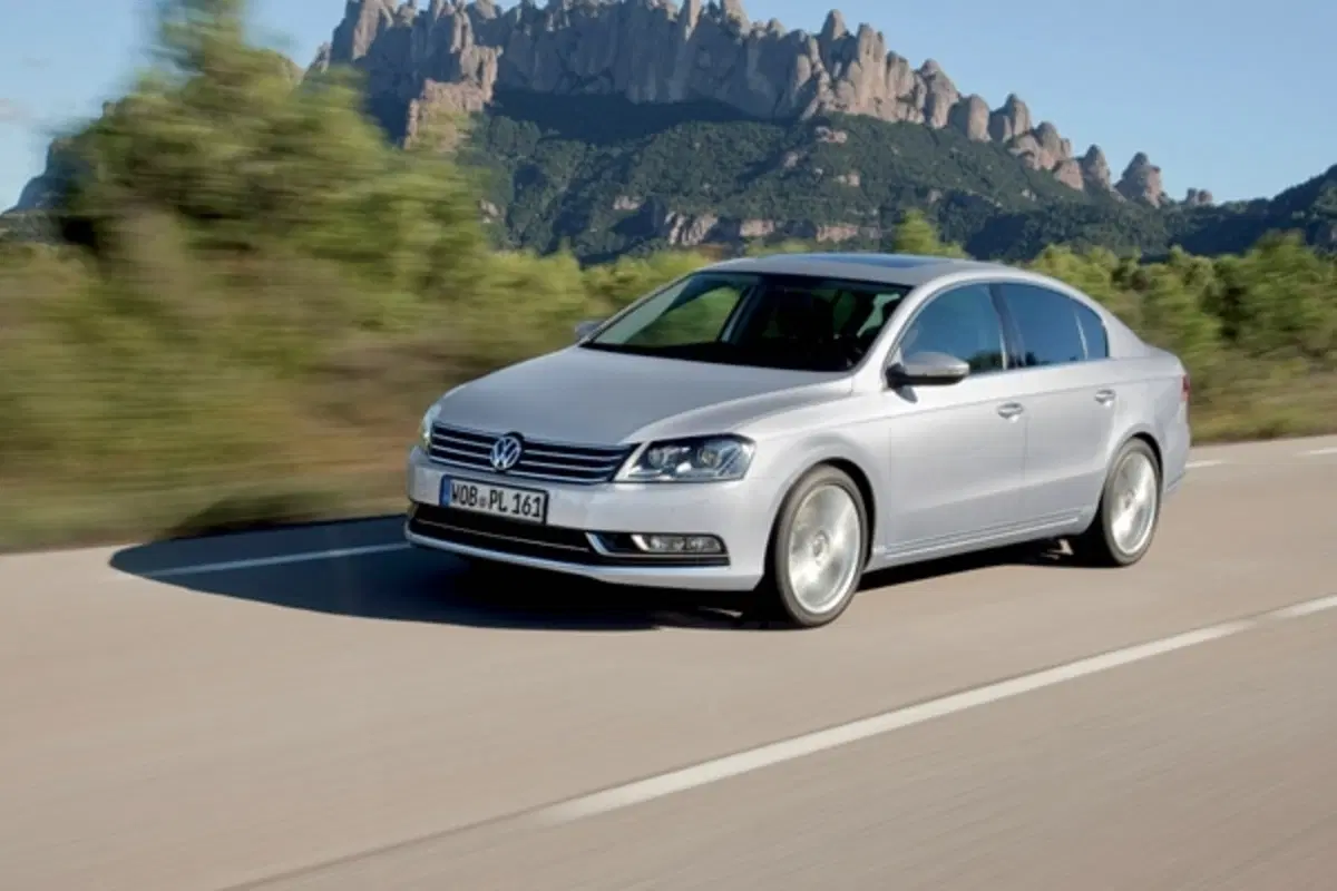 Volkswagen Passat: i prezzi per l'Italia (5)