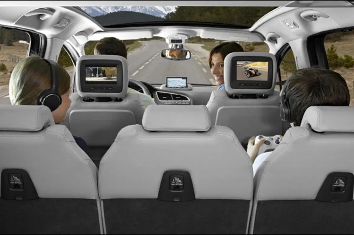 Peugeot 5008 2.0 HDi FAP 163 CV automatica (15)