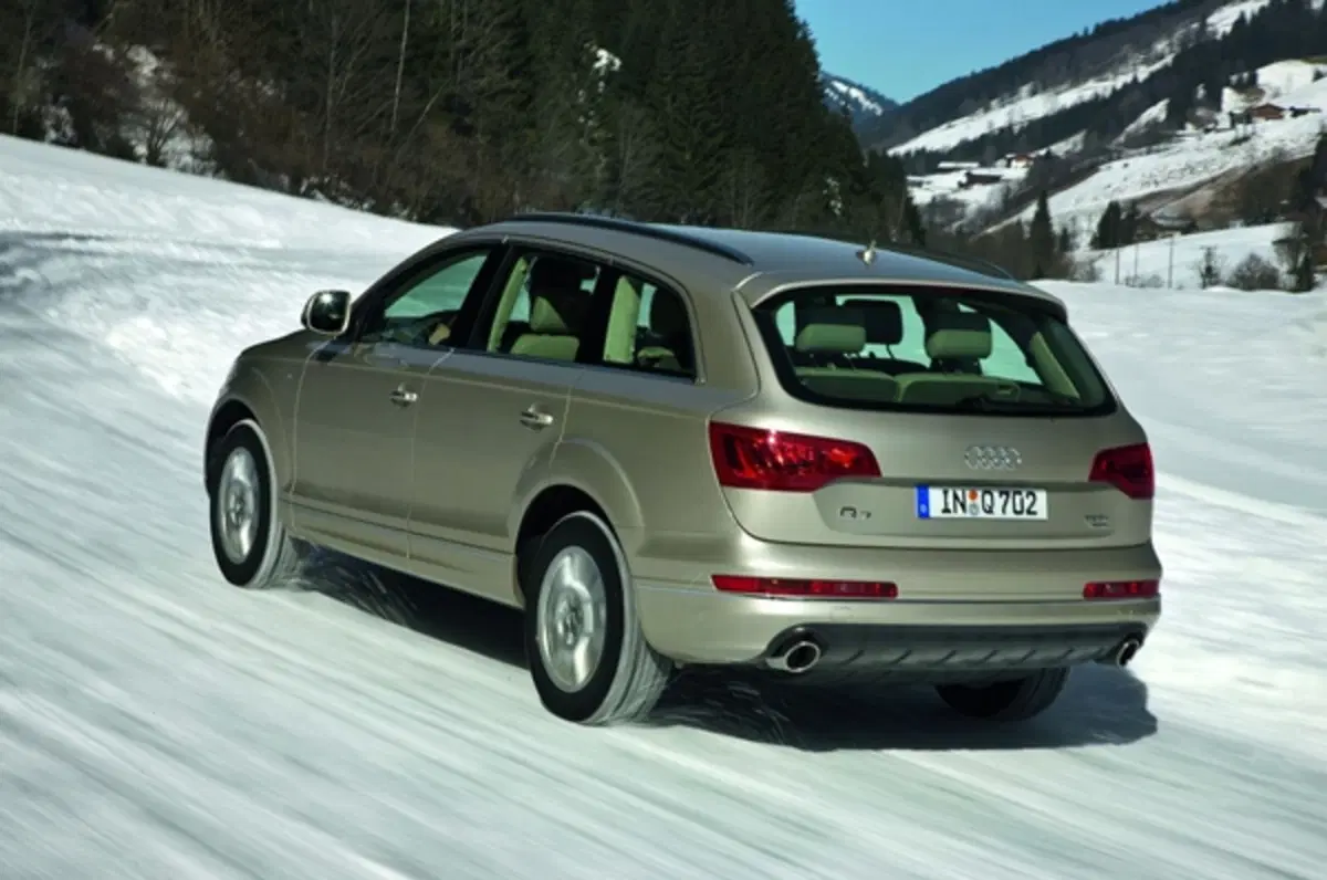 Audi Q7 3.0 TDI 204 CV (3)