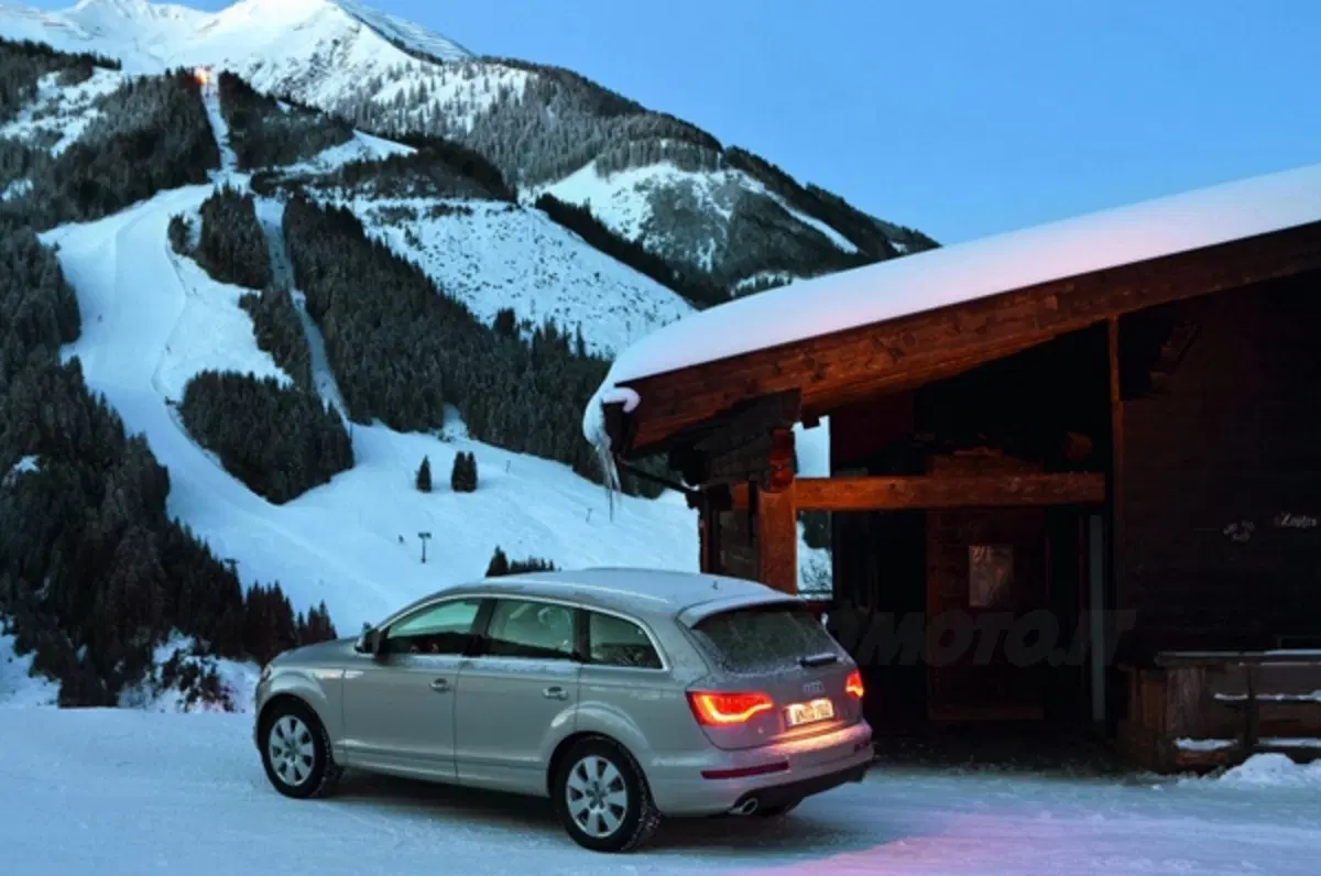 Audi Q7 3.0 TDI 204 CV (4)