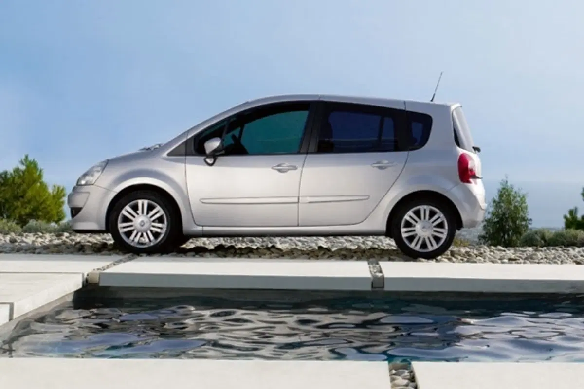 Renault Modus e Grand Modus M.Y. 2011 (11)