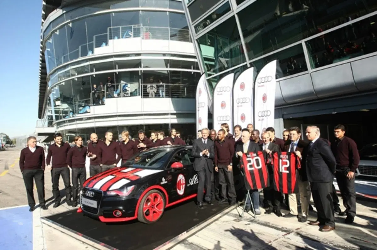 65 Audi per calciatori e dirigenti dell'A.C. Milan
