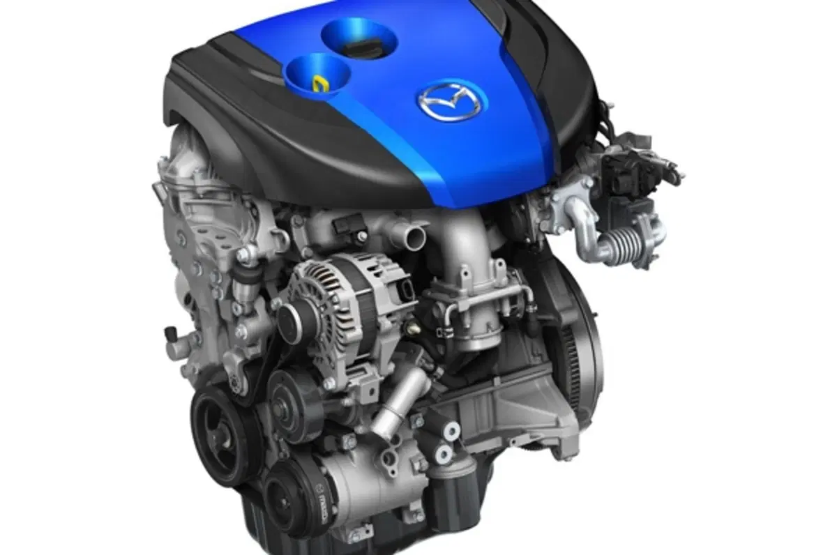Mazda SkyActiv: -30% di emissioni entro il 2015