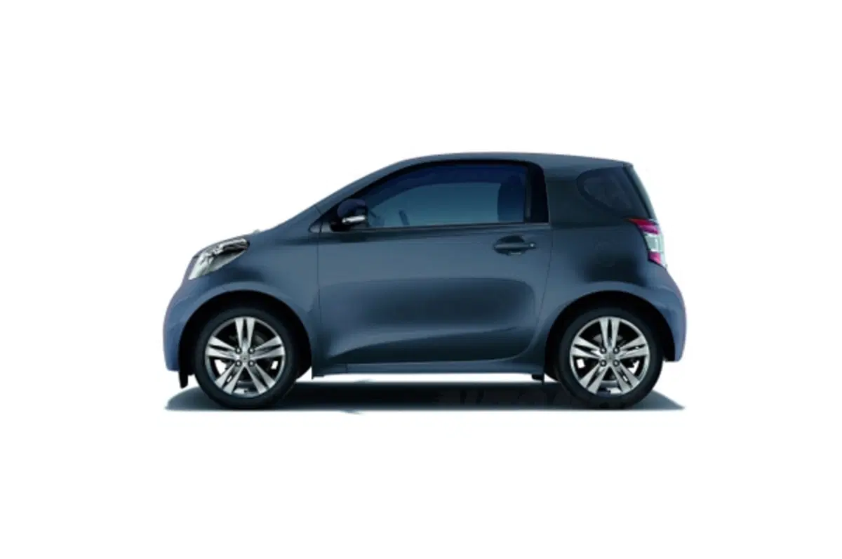 Toyota iQ alla mostra “Laboratorio Schifano” (4)