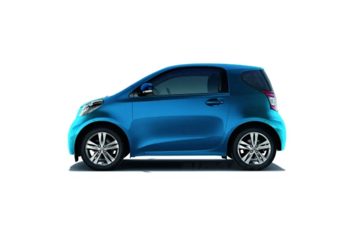 Toyota iQ alla mostra “Laboratorio Schifano” (5)