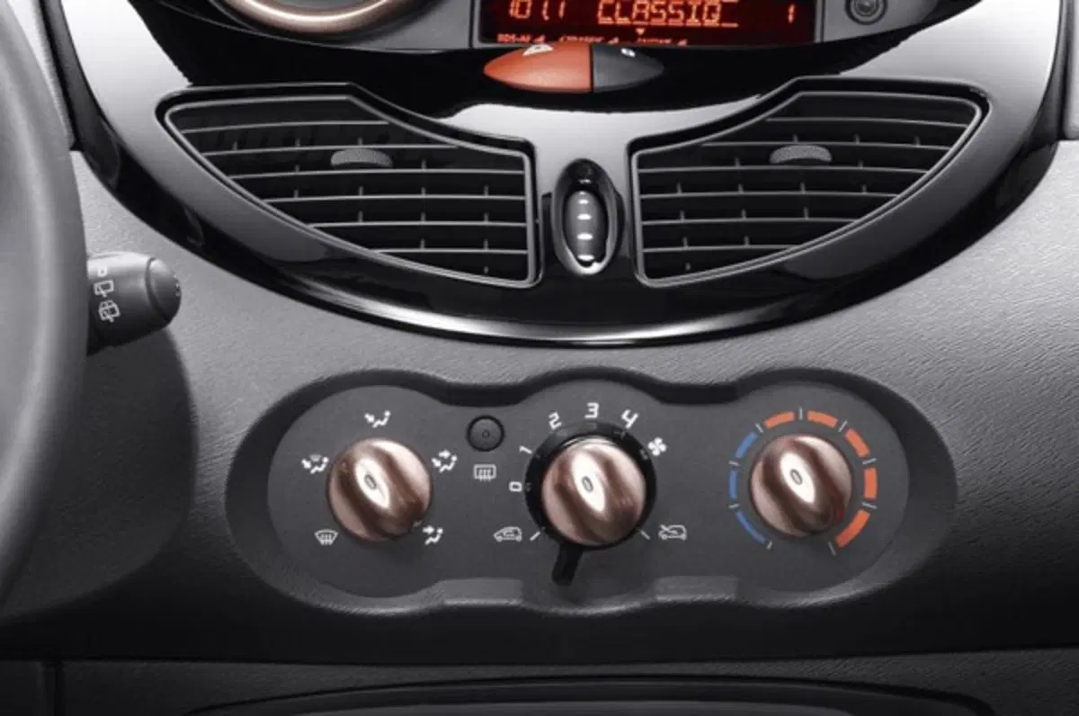Renault Twingo Miss Sixty (19)