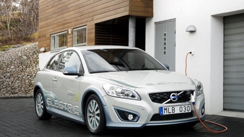 Volvo: celle combustibile come power extender