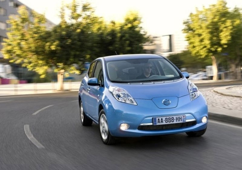 Nissan Leaf: &egrave; finalista di Car Of The Year 2011