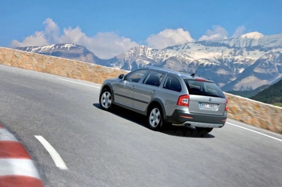 Skoda Octavia e Superb: 2.0 TDI, 4x4 e DSG (12)