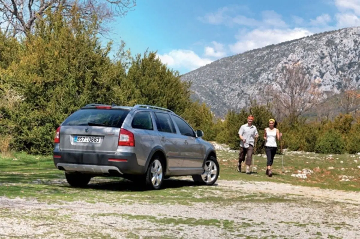 Skoda Octavia e Superb: 2.0 TDI, 4x4 e DSG (19)