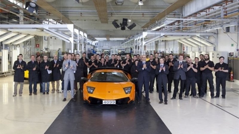 Lamborghini: esce di scena la Murcielago