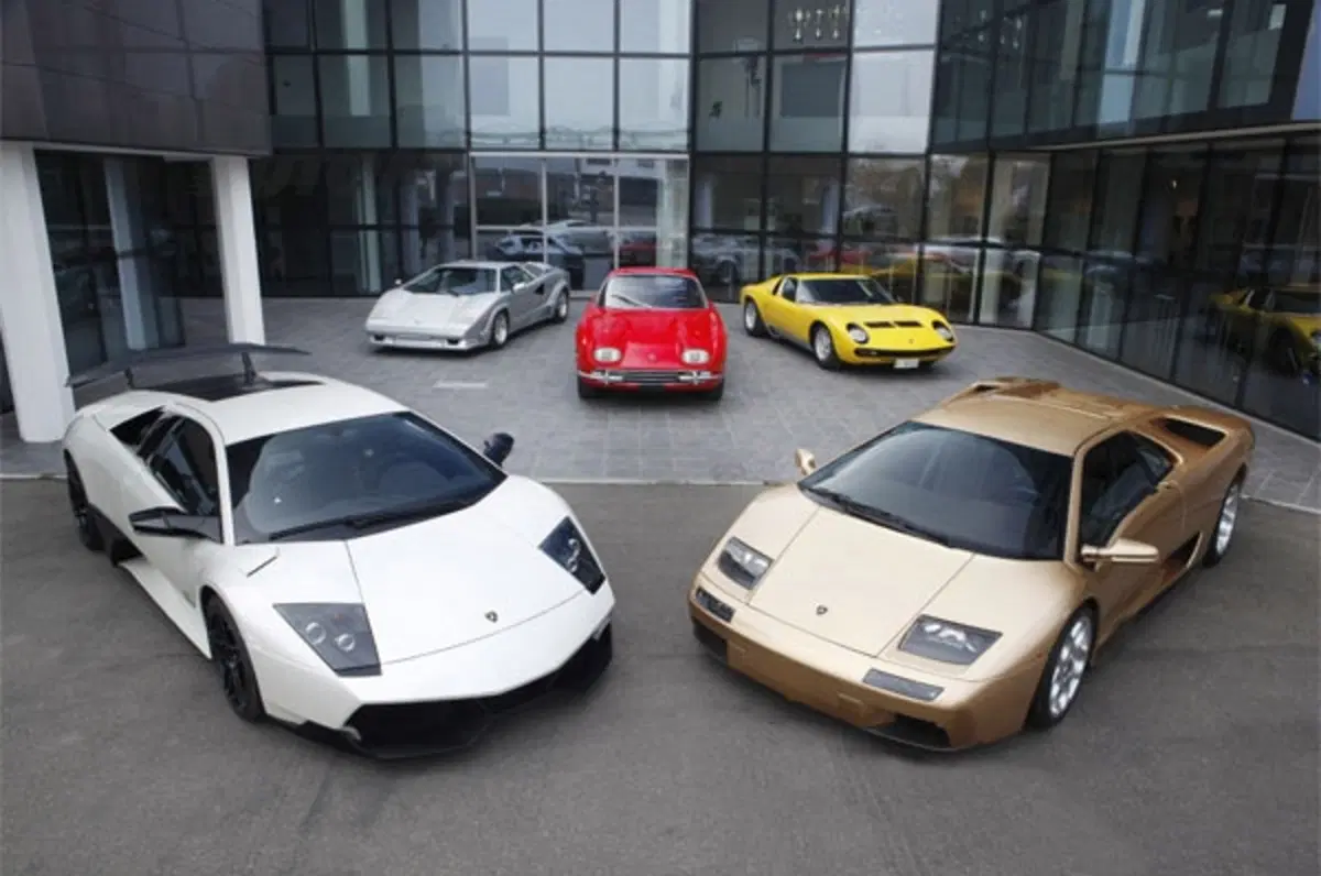 Lamborghini: esce di scena la Murcielago (2)