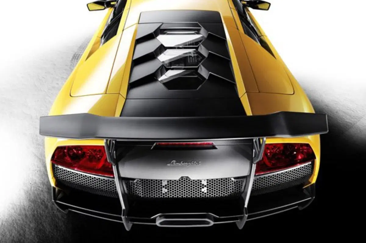 Lamborghini: esce di scena la Murcielago (4)