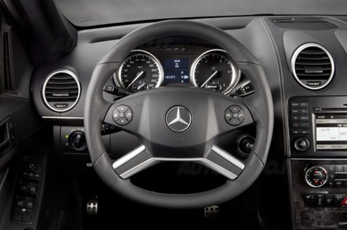 Mercedes Classe M Grand Edition (19)