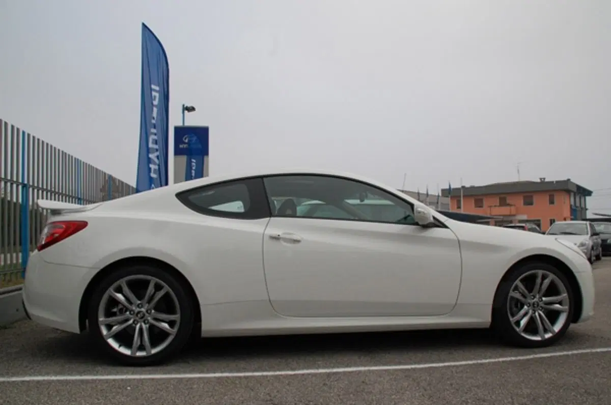 Hyundai Genesis Coupè: primo avvistamento (2)