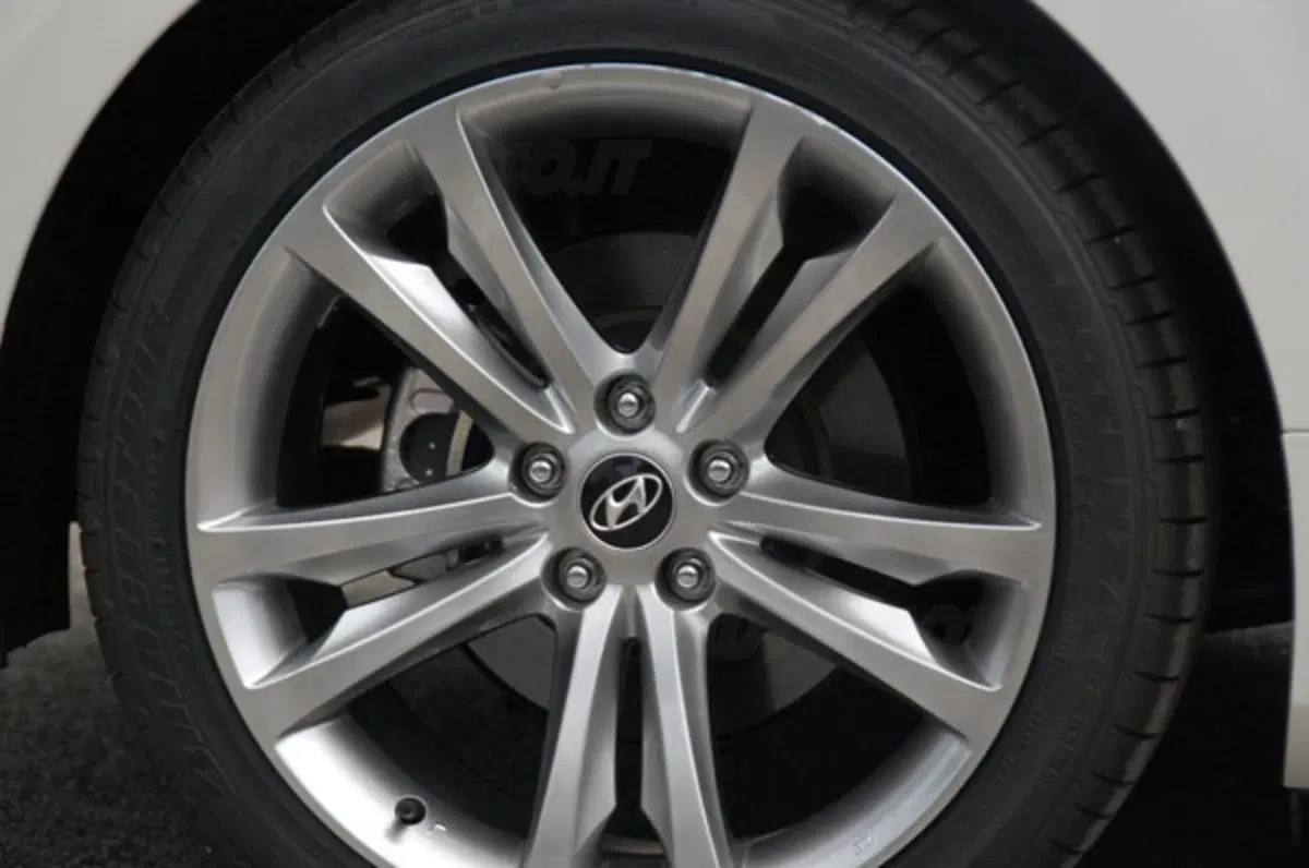 Hyundai Genesis Coupè: primo avvistamento (22)