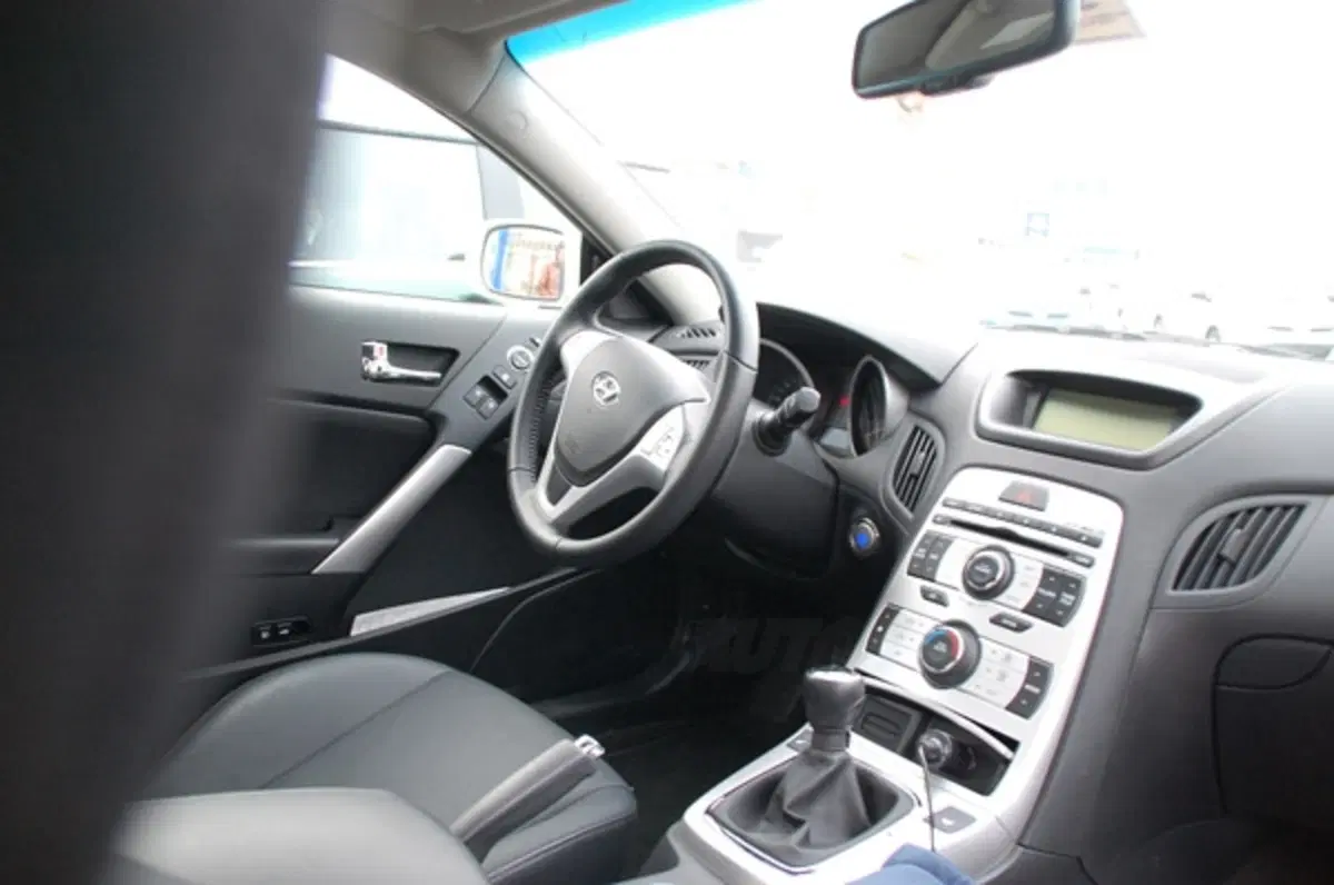 Hyundai Genesis Coupè: primo avvistamento (24)
