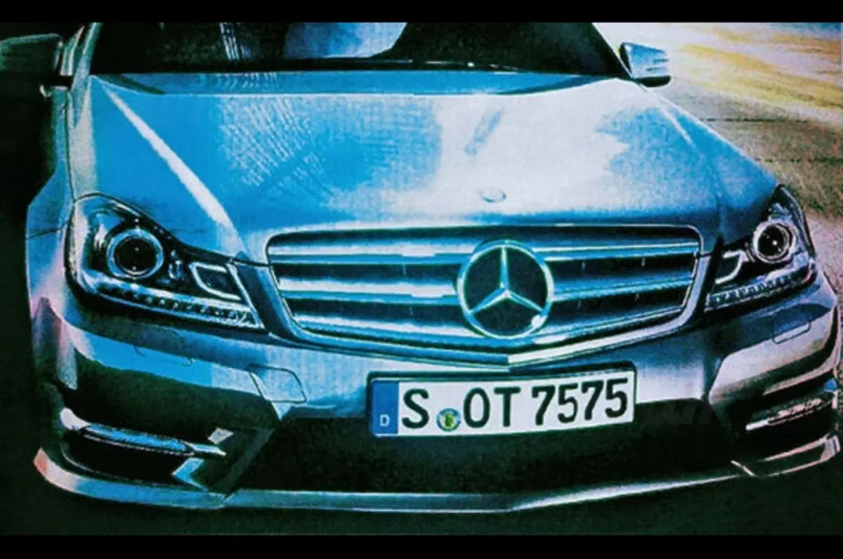 Mercedes Classe C restyling 2011 (3)