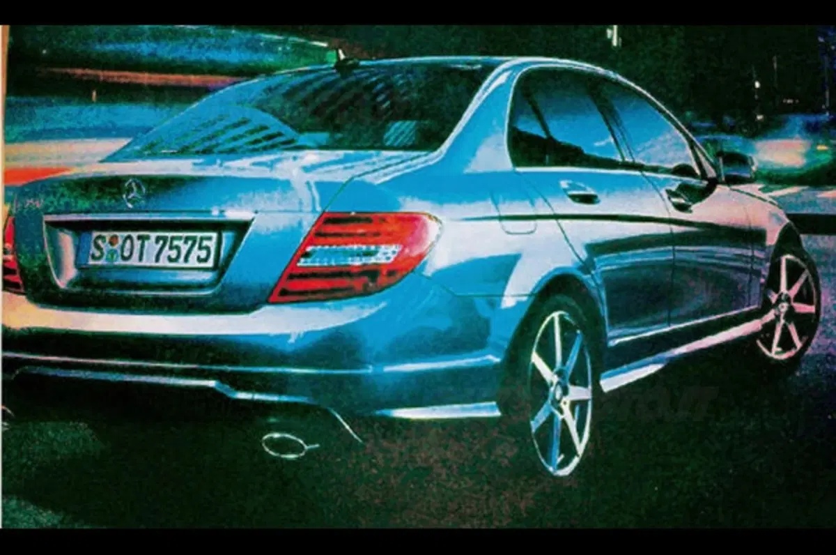 Mercedes Classe C restyling 2011 (4)