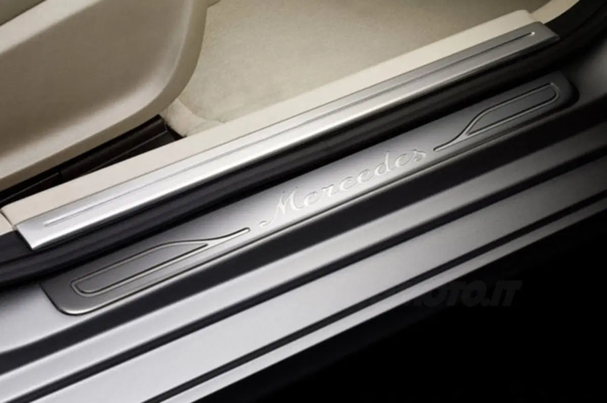 Mercedes CLS Shooting Brake: nel 2012 in concessionaria (17)