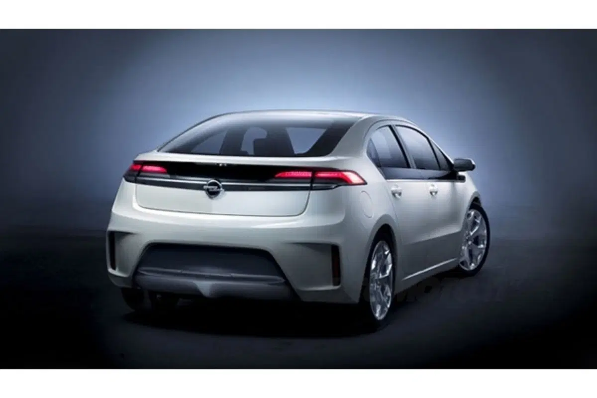 Opel Ampera: costerà 42.900 euro