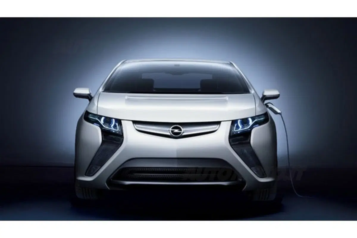 Opel Ampera: costerà 42.900 euro (7)