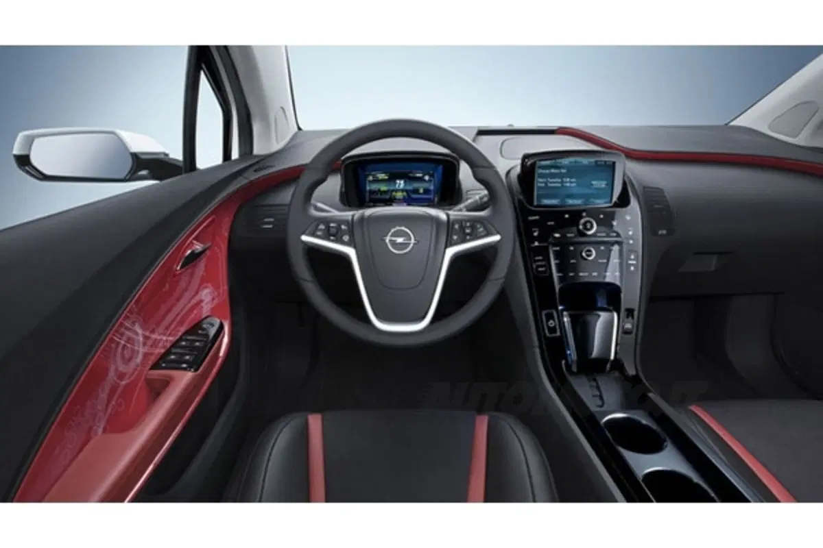 Opel Ampera: costerà 42.900 euro (15)