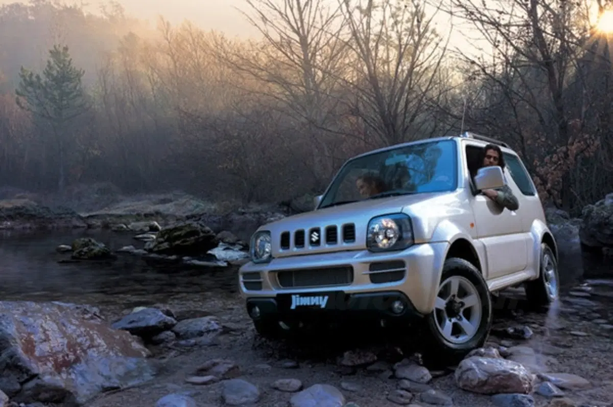 Suzuki Jimny 2011 (4)