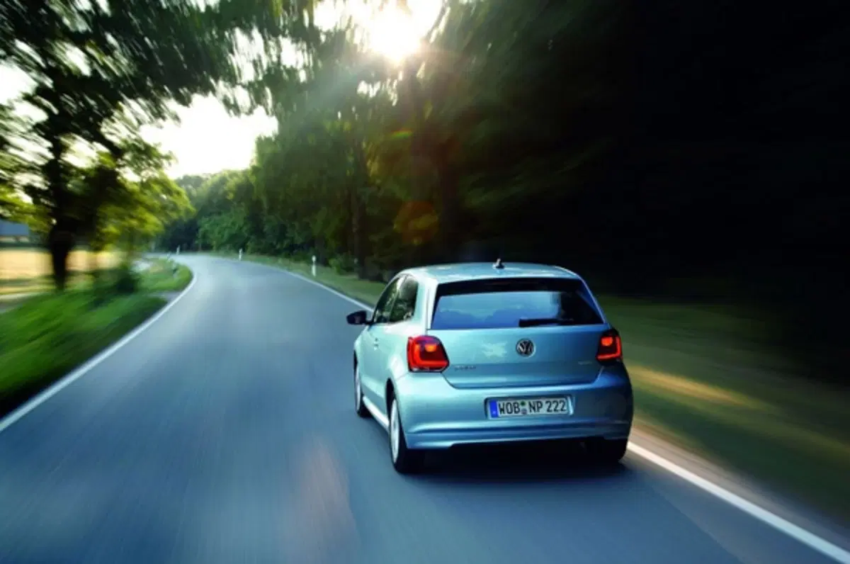 Volkswagen Polo 1.2 70 CV BlueMotion (6)