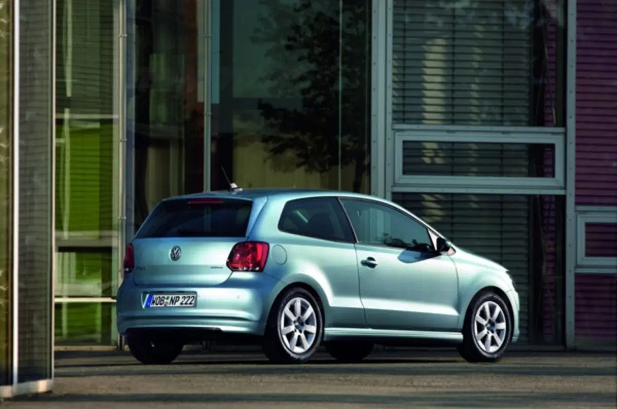 Volkswagen Polo 1.2 70 CV BlueMotion (9)