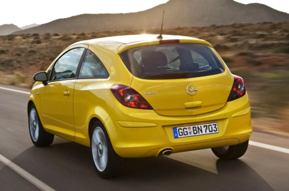 Opel Corsa m.y. 2010 (2)