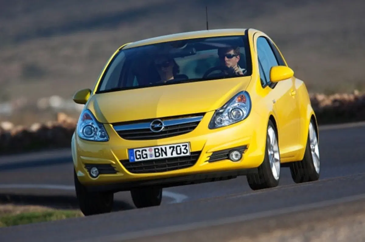 Opel Corsa m.y. 2010 (4)